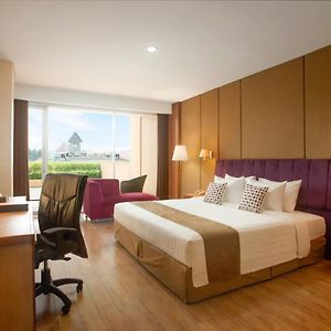 Suite king executive